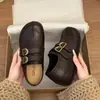 Zapatos elegantes de doble tira, que aumentan la altura, con separación de dedos para mujer, nueva colección otoño 2026, mocasines de moda sin cordones con plataforma gruesa
