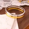 Pulsera Bicolor Retro de Acero de Titanio 18K para Mujer, Pulsera de Flor de Resina Estilo Palacio, Pulsera Fina de Lujo Ligero que No se Desvanece