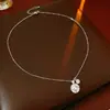 Collar Colgante Minimalista de Zirconia Estrella Radiante Redonda, Cadena para Clavícula de Lujo Ligero Nicho Gama Alta con Exquisito Diseño Joyería
