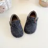 Sapatos de Inverno de Algodão Estilo Coreano Birkenstock para Crianças 2026 Novos Quentes Mais Veludo Meninas Sola Macia Proteção Contra o Frio Mocassins para Crianças Médias e Grandes