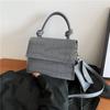 Traje de dos piezas elegante e informal con textura de color sólido y patrón de piedra 2023, moderno y sencillo, bandolera de hombro, bolso cuadrado pequeño portátil