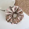 Scrunchie Floral Doce Estilo Coreano para Mulheres, Elástico de Cabelo Chic Preguiçoso, Acessório de Cabelo na Cor Café, Versátil para Penteados de Coque do Dia a Dia