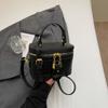 Bolso de Mujer Bolso de Caja de Mano para Mujer 2025 Verano Nueva Moda Casual Simple Retro Nicho Un Solo Hombro Bolso Cruzado
