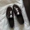 Versão em estoque~ Sapatos baixos casuais de couro de enguia vintage plissados, sapatos pequenos de couro para o trabalho, mulheres confortáveis