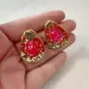 Pendientes Estilo Palacio Retro Francés Transfronterizos Yongge Jewelry Elegantes y Sofisticados Triángulo Plegado con Textura Martillada