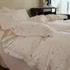 Juego de ropa de cama de cuatro piezas estilo Ins, fresco y sencillo, de doble capa de gasa 100% algodón, con ribete de encaje denso, funda de edredón y sábana de algodón puro para dormitorios de estudiantes