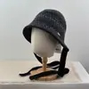 Gorro de pescador tejido estilo japonés con abertura trasera y nudo de corbata, versión coreana, adecuado para cabezas grandes, te mantiene abrigada, hace que tu cara parezca más pequeña y protege tus orejas del frío.