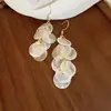 Pendientes Redondos de Concha con Borlas Estilo Vacacional Pequeños Frescos Moda Versátiles Simples Diseño de Gancho para la Oreja Pendientes de Nicho para Mujer