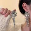 Pendientes de Pedrería Exagerada Super Brillantes de Lujo Ligero para Graduación y Noche, Pendientes de Botón Elegantes y Geniales, Pendientes de Diosa