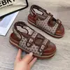 Sapatos femininos plus size para comércio exterior transfronteiriço 2026 novos sandálias de verão com fivela de uma tira e velcro sola grossa