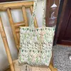 Bolsa de mano de algodón floral estilo coreano, un bolso versátil y elegante que se puede llevar en la mano o colgar al hombro, perfecto para estudiantes mujeres, ligero y con gran capacidad, ideal para llevar libros a clase