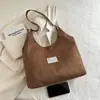 Bolso de Terciopelo para Axila para Ir al Trabajo, Bolso Minimalista de Gran Capacidad para Mujer, Nuevo Bolso Tote de Hombro Único de Moda 2025