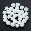 Coral Artificial Laca Colorida Talla en Polvo Compactado Polvo de Concha Estereoscópico Flores Prensadas Agujero Recto Perlas de Rosa Accesorios de Joyería DIY