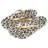 Comércio Exterior Transfronteiriço Moda Verão Feminina para Exterior Sandálias Chinelo Antiderrapante de Solado Grosso Moda Praia Novo Estilo