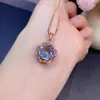 Pingente de Topázio Azul Celeste com Pedra Principal Azul Suíço Ultra Profundo Tamanho aprox. 10*10mm Prata 925 Cravação de Precisão