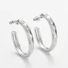Pendientes de Onda con Patrón de Nueva Moda Transfronterizos Europeos y Americanos para Mujer, Diseño Simple de Nicho, Estilo Minimalista, Accesorios Únicos para Orejas
