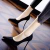 Sapatos de Salto Agulha Elegantes Estilo Sexy Pura Luxúria Bico Fino de Metal Sapatos Franceses 2025 Primavera e Outono Novos Sapatos de Salto Alto de Camurça Preta