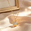 Colar Coração de Amor com Diamantes Coração Eterno para Meninas, Requintado e Luxuoso, Coração Pêssego de Alta Qualidade, Corrente Popular Versátil para Clavícula