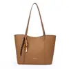 Bolso Tote de Moda y Sencillo, Gran Capacidad, Bolso de Hombro para el Trabajo de Mujer, Bolso de Moda, Bolso de Axila de Nicho de Alto Temperamento para Mujer