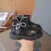 Botas Estilo Martin para Niñas 2025 Otoño/Invierno Nuevo Estilo Forradas de Felpa Cálidas Botines Cortos para Niños Elegantes Zapatos de Princesa Botas de Suela Suave para Niñas