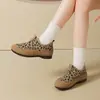 Novos sapatos casuais de algodão para o inverno de 2026, estampa de leopardo, bico fino, bico redondo, confortáveis, duráveis, leves, versáteis e fáceis de calçar - perfeitos para mães