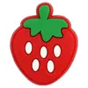 Accesorios para el Cabello de Niña de Fruta Roja de Dibujos Animados Transfronterizos Accesorios para Equipaje DIY Joyería Parche Suave de PVC de Fresa Linda