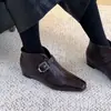 Botas de Tobillo para Mujer 2026 Otoño Nuevas Vintage de Punta Cuadrada con Aumento de Altura para Viajar al Trabajo con Hebilla y Tacón Medio en Stock