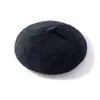 Boina de cachemir de color liso, nueva para otoño e invierno, gorro de pintor tejido de moda para mujer, cálido y protege los oídos, adecuado para clima frío