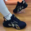 Zapatillas de Moda de Lujo Ligero para Comercio Exterior, Zapatillas Deportivas Unisex de Suela Blanda Amortiguadoras, Zapatos Versátiles Casuales para Baile Cuadrado