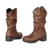 Botas de cuero de otoño e invierno de talla grande hasta la pantorrilla con punta redonda, suela gruesa, diseño slip-on antideslizante, botas ligeras de tacón medio para mujer, botas de equitación de tacón cuadrado transfronterizas