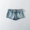 Ropa de Mujer al por Mayor Transfronteriza Estilo Europeo y Americano Verano Nuevo Cinturón Pantalones Cortos de Mezclilla para Mujer Pantalones Ajustados de Cintura Baja Chica Atrevida