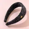 Moda Ins Coreana Otoño e Invierno de Alta Gama Nueva Diadema de Lana Felpa con Letras Doradas Diadema Diadema Accesorios para el Cabello para Mujeres