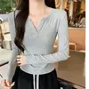 Camiseta de algodón puro para mujer de manga larga con cuello en V para principios de otoño, capa base ajustada para otoño e invierno, top negro adelgazante