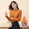 Nova camisa básica de outono e inverno com gola alta e meia, forrada com fleece e espessa, quente e amiga da pele, top confortável de manga comprida adequado para usar como peça externa e versátil