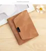 Nova Carteira Feminina Curta Simples, Estilo Retrô Couro Fosco Compacta Dobrável Porta-Moedas, Clutch e Porta-Cartões