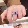 Anel Elegante e Simples de Safira, Diamante de Alto Carbono Versátil, Corindo Vermelho, Espinélio Azul, Anel Quadrado com Cantos Arredondados para Mulheres
