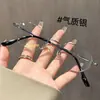 Gafas Ovaladas Ultraligeras de Montura Pequeña para Mujeres Miopes con Graduación Pueden Equiparse con Monturas para Ojos de Gama Alta con Filtro de Luz Azul, una Herramienta Versátil