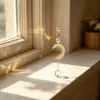 Campanilla de Viento de Cristal Dorada en Forma de Media Luna de Lujo Ligero Transfronteriza Atrapasoles Decoración Colgante Adorno para Ventana Decoración de Dormitorio Balcón Instalación sin Taladro