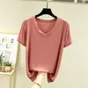 Camiseta de Algodão Fina Estilo Novo de Verão para Mulheres Gola V Manga Curta Cor Sólida Solta Versátil Tamanho Plus Size Manga Meia Manga Camiseta Top