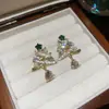 Brincos de Pérola em Formato de Pinha de Árvore de Natal Super Brilhantes Cravejados de Diamantes, Brincos Modernos e Únicos, Brincos de Luxo Leve e de Alta Qualidade