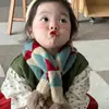 Bufanda Cruzada Infantil Estilo Coreano Invierno Lana Cuadros Bola de Pelo para Niños y Niñas Suave y Cálida Bufanda Tejida para Bebé