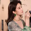 Nuevo Modelo 2025 Pendientes de Estilo Chino con Perlas Verdes y Borlas, Mismo Estilo que Liu Yifei, Estilo Nacional, Lujo Ligero, Nicho, Pendientes de Gama Alta