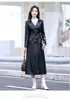 Abrigo de Cuero para Mujer, Estilo Largo por Encima de la Rodilla, Otoño/Invierno 26, Acolchado, Gabardina de Cuero Estilo Coreano, Cuello Solapa, Corte Entallado, Tallas Grandes