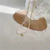 Collar de perlas pequeñas de agua dulce con forma para mujer, gargantilla, cadena para la clavícula de cuentas de arroz, frijol dorado retro, bolita de oro pequeña, cadena para la clavícula de perla