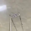 Versión Alta V Oro Meiqika Clásico Movimiento Full Diamante Tres Diamantes Collar Inteligente Pin Versátil Cadena Clavícula Colgante para Mujeres