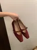 Zapatos de tacón alto estilo retro Chanel con estampado de camelia y leopardo para mujer, Zapatos de moda versátiles de boca poco profunda con lazo simple y punta cuadrada para mujer