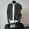 Jaqueta de Tricô Cinza com Gola Baseball para Homens no Outono e Inverno, Tops de Alta Qualidade, Cardigan de Tricô Listrado Solto de Marca Tendência