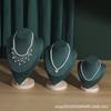 Expositor de collares de franela de madera, modelo de cuello, estante para colgantes, estante para joyas, estante para almacenamiento de joyas con ventana, modelo de cuello vertical