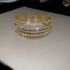 Pulseira Elástica de Pérola Artificial Multicamadas com Diamantes Pulseira de Moda Refinada Ins Pulseira Transfronteiriça Deslumbrante de Alto Nível