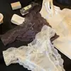 Calcinha Sexy de Renda Satinada Pura Luxúria Retro de Cintura Baixa com Fenda Alta Francesa